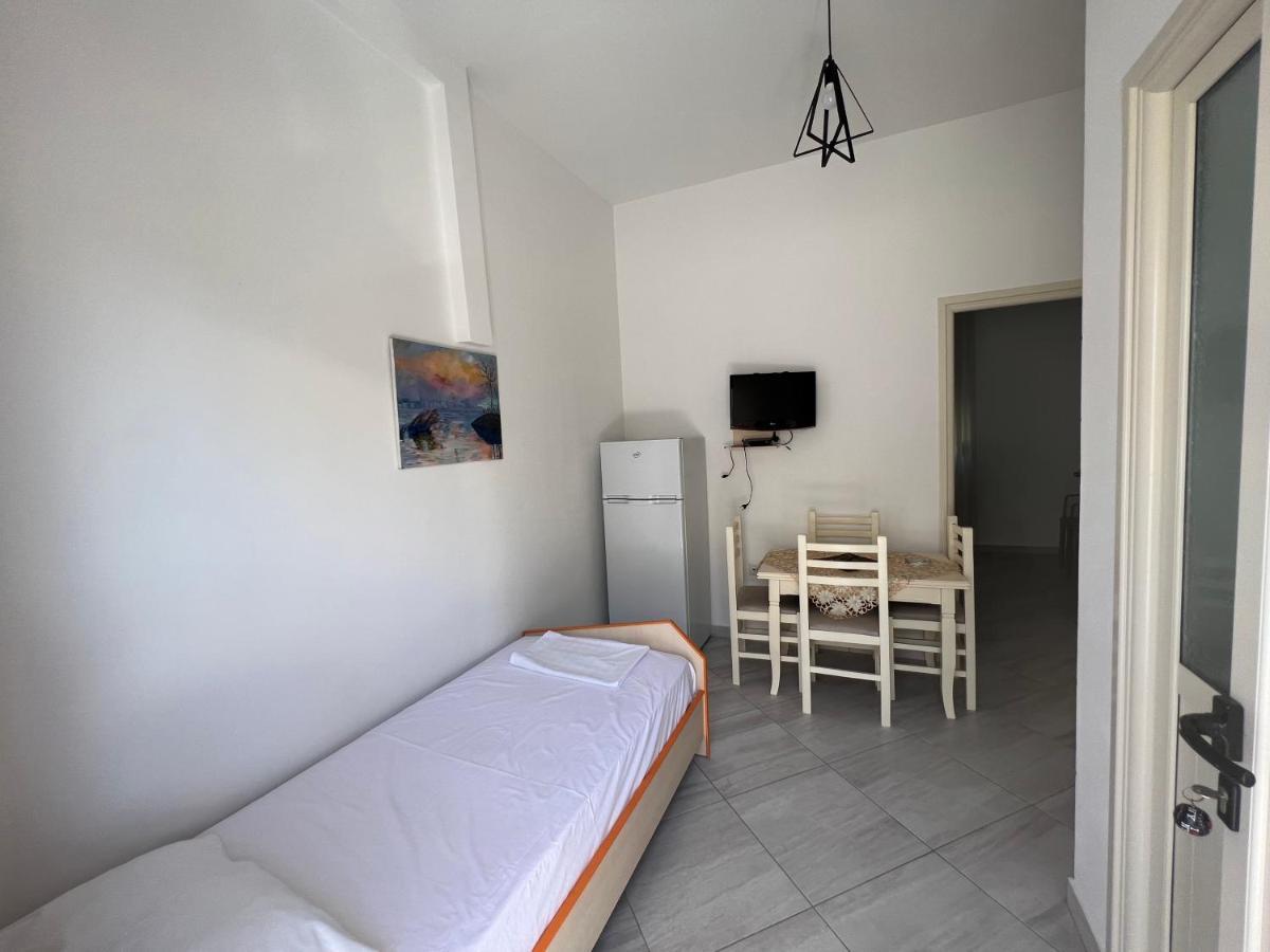 Guest House Vlorë מראה חיצוני תמונה